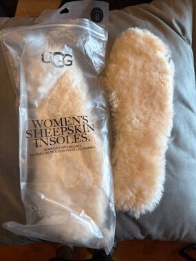UGG Women's Sheepskin Insoles in Natural Beige